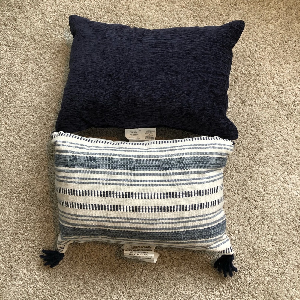 NWOT Threshold Lumbar Pillows (2)